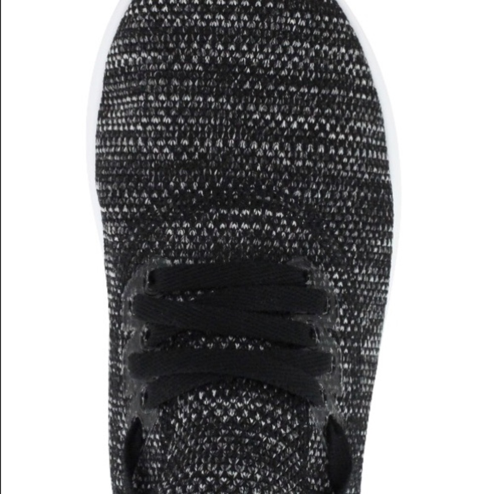 Athletic Works Women’s Comfort Trainer Wide Width - Picture 2 of 5